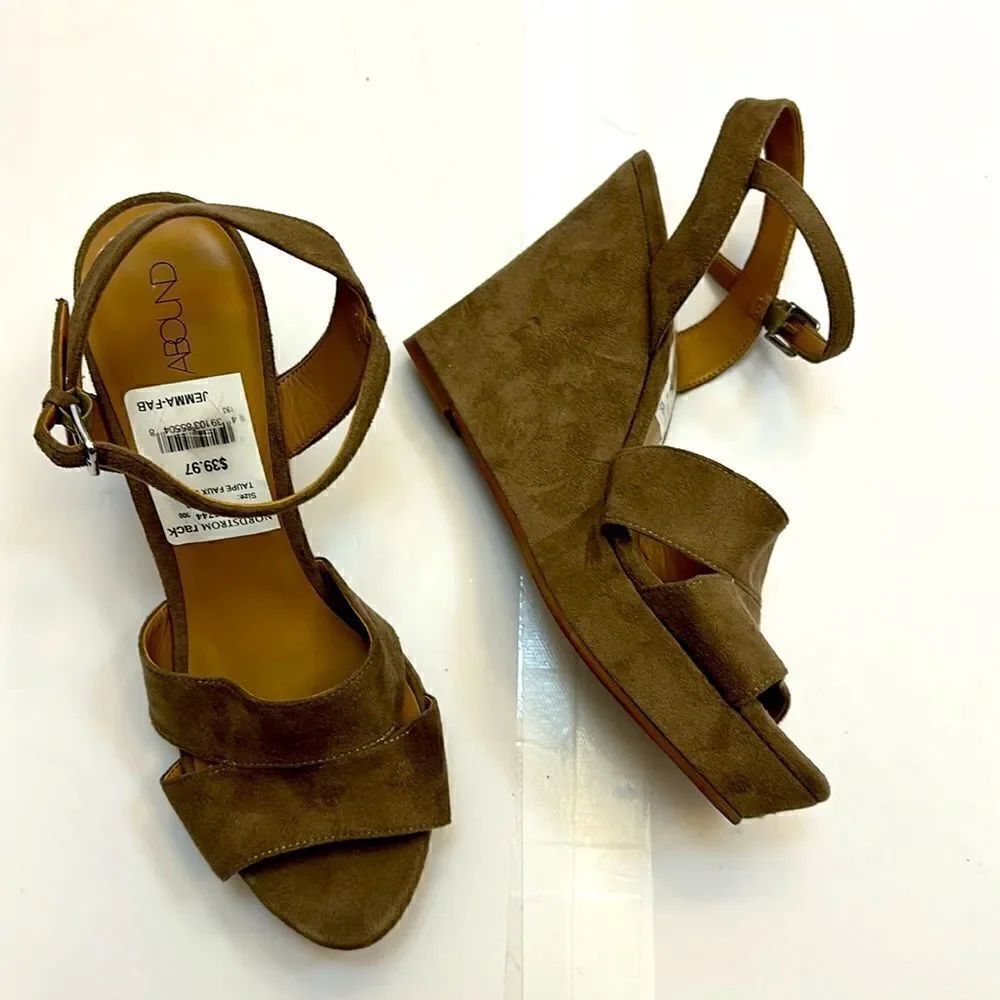 Abound Jemma women’s suede wedge ankle strap sandals size 10M